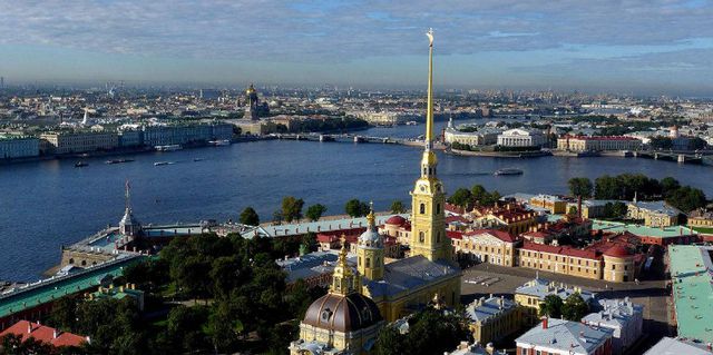 城市工业进一步发展的现已成为俄罗斯最重要的交通枢纽之一和俄罗斯国内石油河运的重要中心